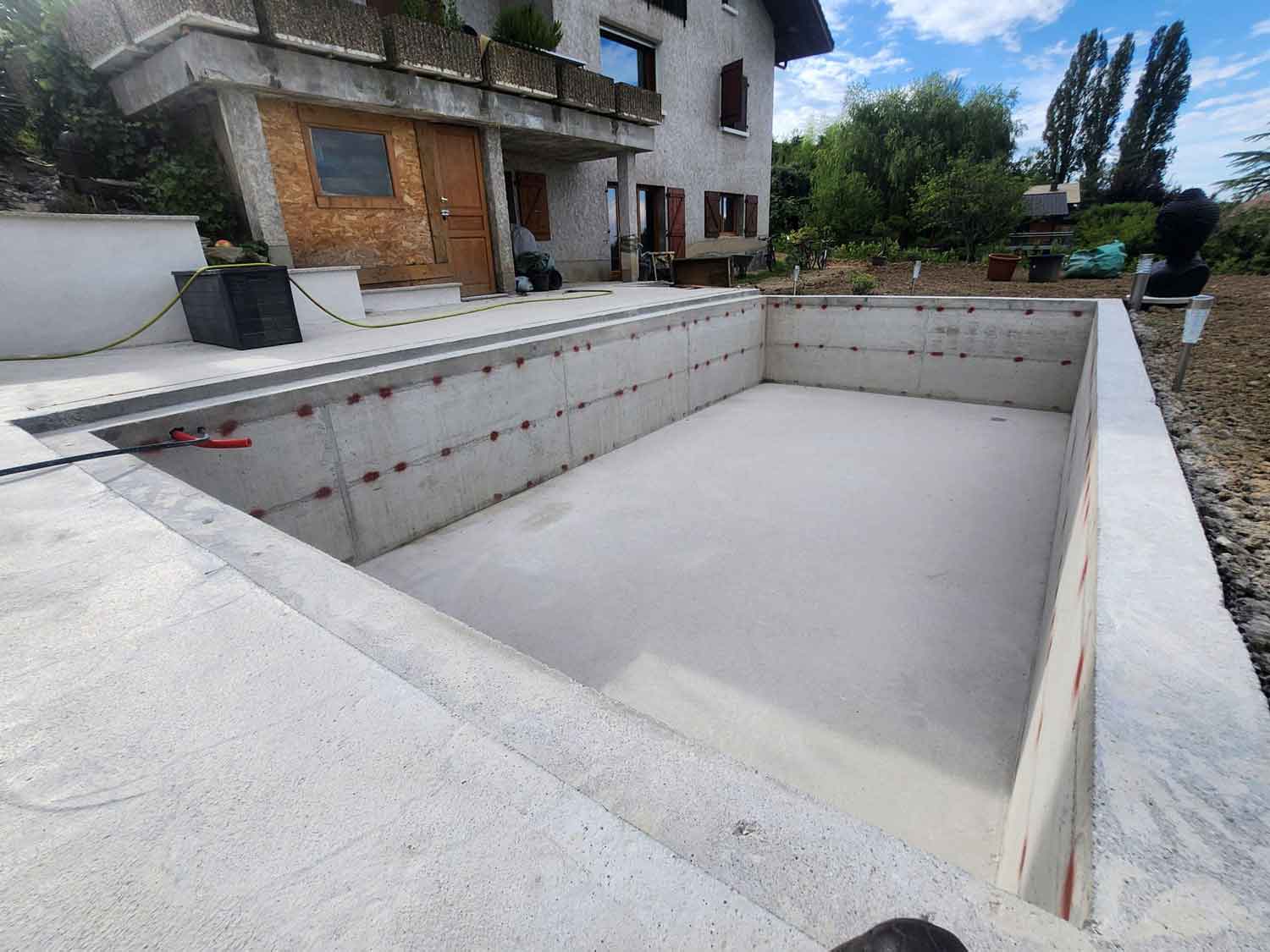 Construction piscines maçonnées dans le Chablais